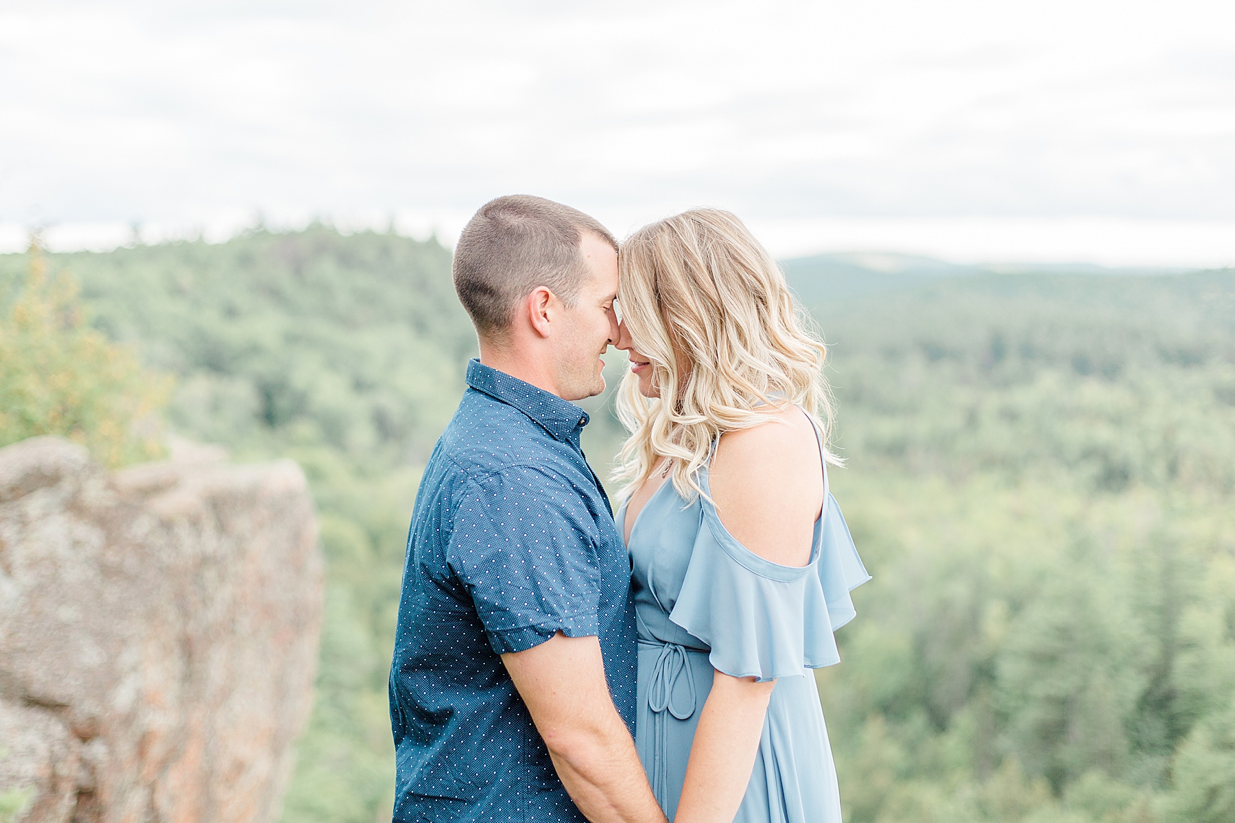 Eagle's Nest Lookout Engagement | Ottawa Wedding Photographer | Brittany Navin