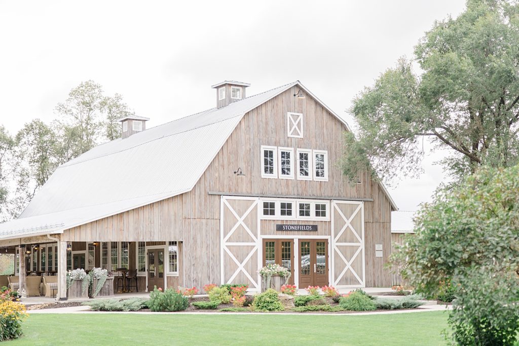 Reception loft at Ottawa wedding venue, Stonefields Estate, photographed by Brittany Navin photography